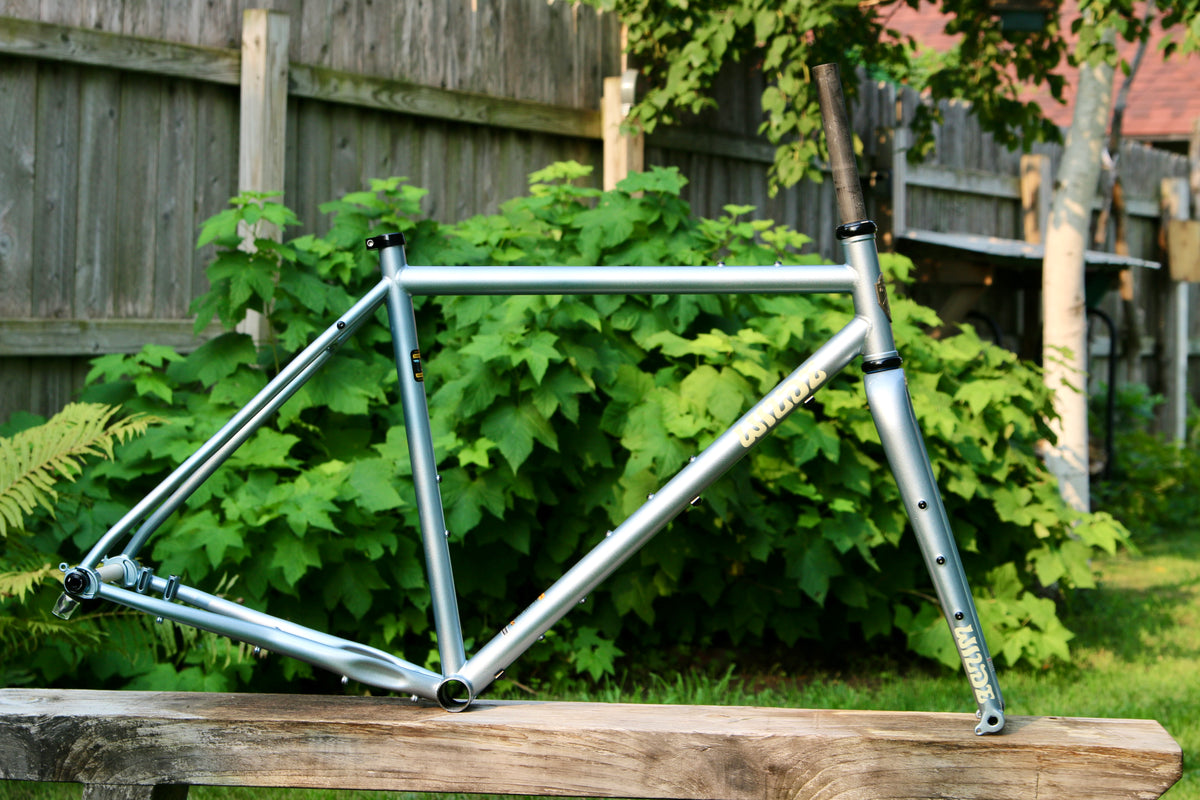 WILDE BICYCLE Rambler SL Complete Bike - Elven Silverblue
